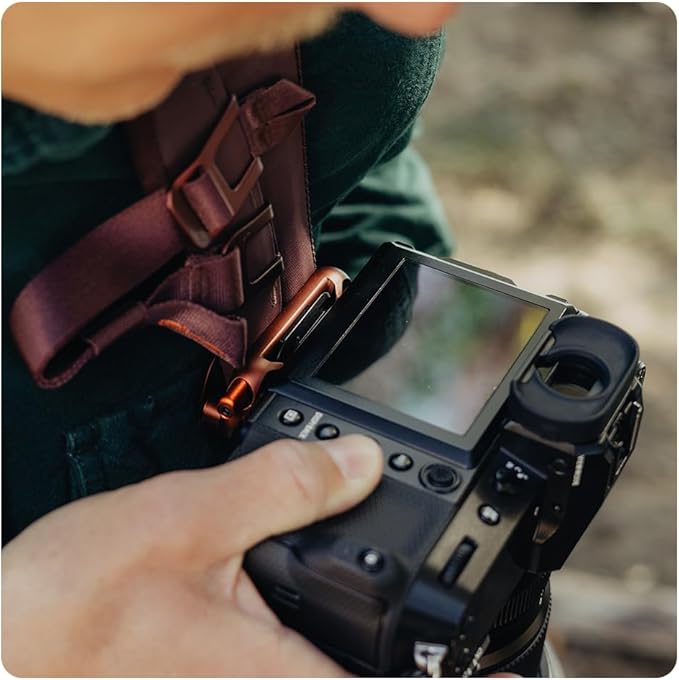 Peak Design Capture Camera Clip V3, Kelp - Image 6